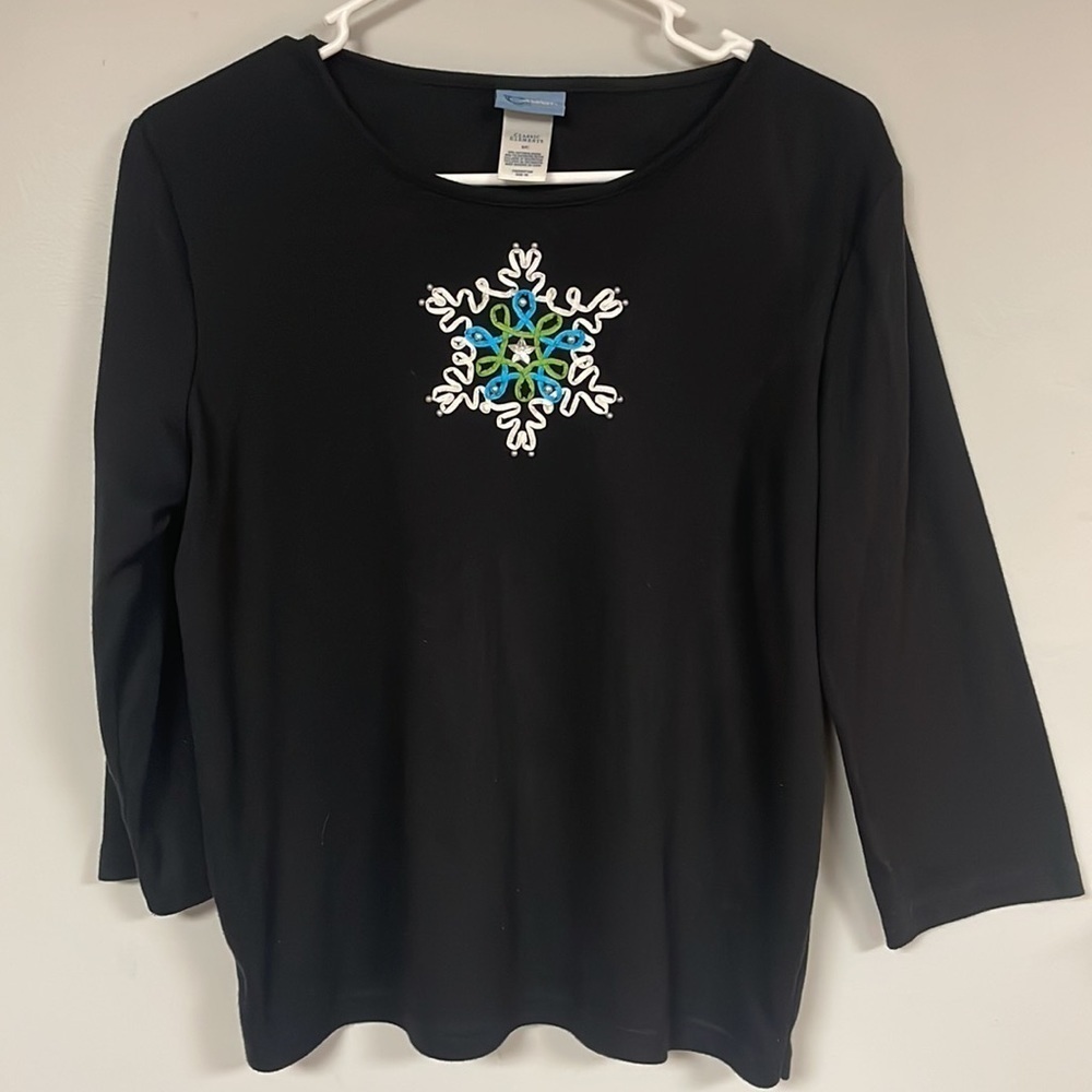 Classic Elements Women's black pullover Tee, S, beaded snowflake, 3/4 sleeves